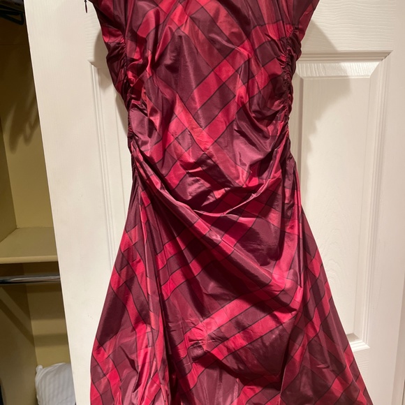 Kay Unger Strapless Taffeta Bow Dress- Size 10 - Picture 4 of 5